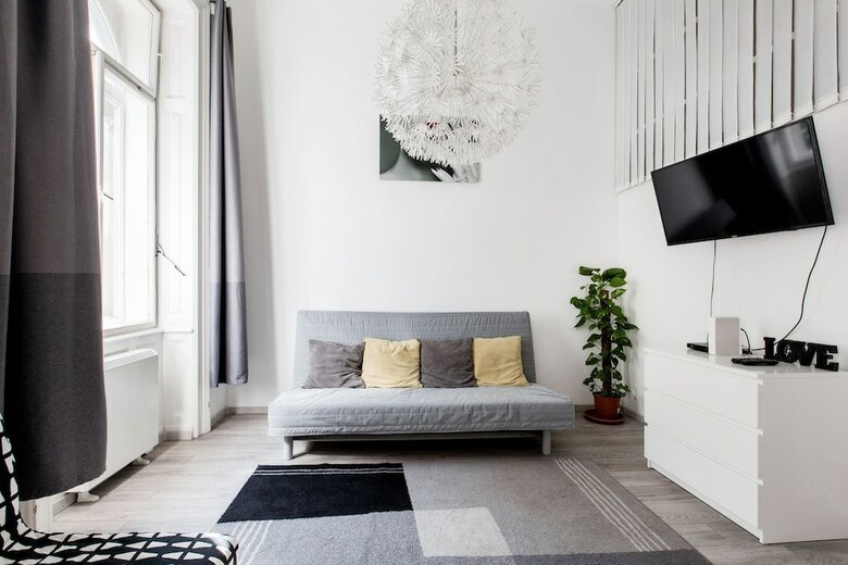 Erzsebet 52 Apartment