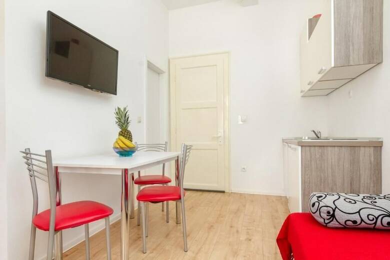 Hotel Central Jardin Guesthouse