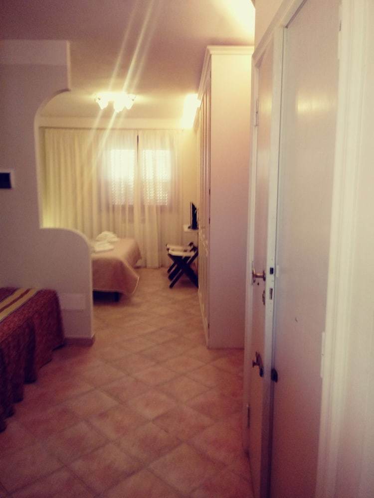 Hotel La Dimora Dei Tribbi