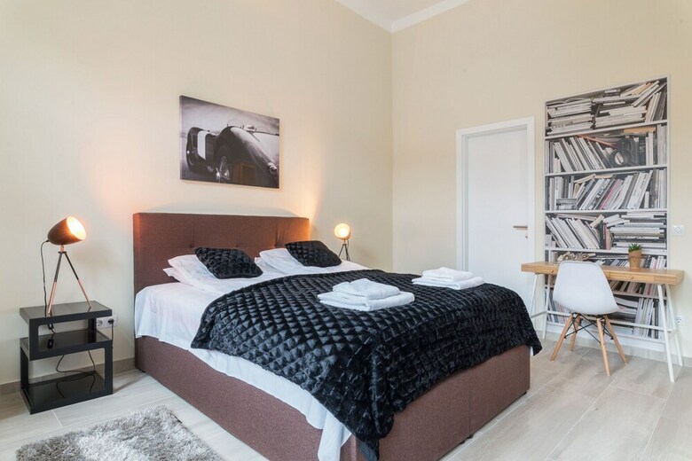 Kazinczy 11 Apartment