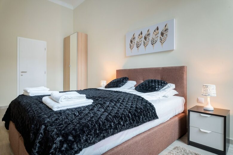 Kazinczy 11 Apartment