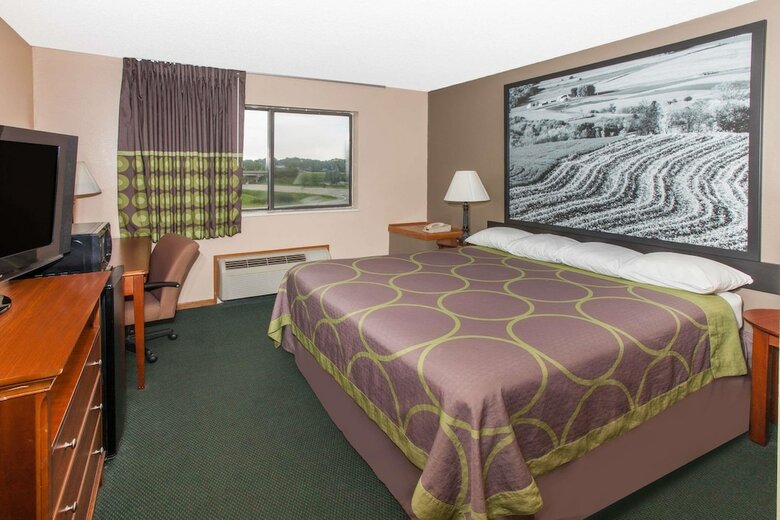 Hotel Super 8 By Wyndham Anamosa Ia