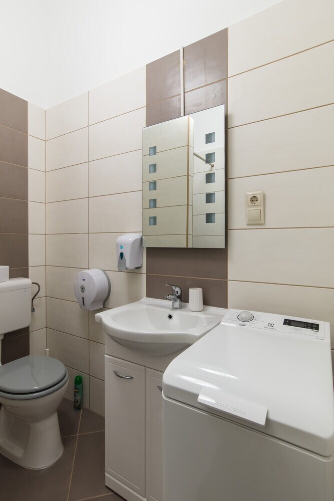 Paulay 7 Apartment Ii.