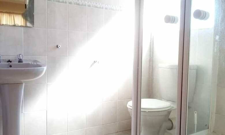 Hotel Drifters Haven Guest House