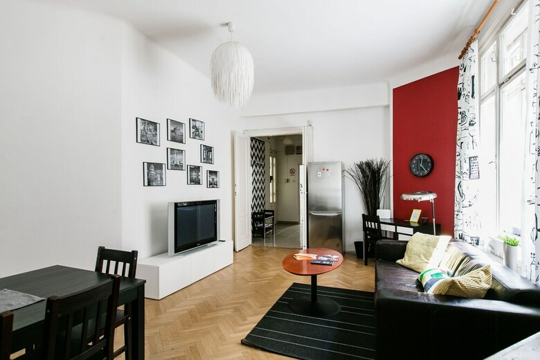 Revay 2 Apartment