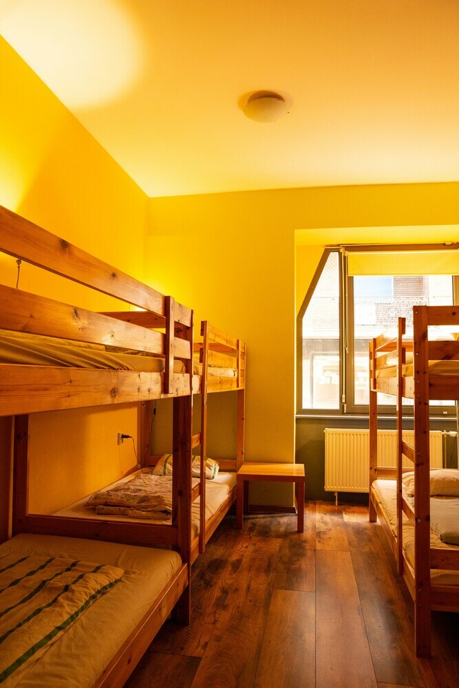 Hostal Bazar Hostel