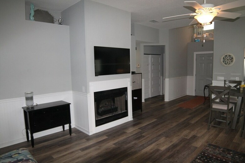 Pet Friendly, 3 Br, 2 Ba, Private Pool - Sunset Harbor