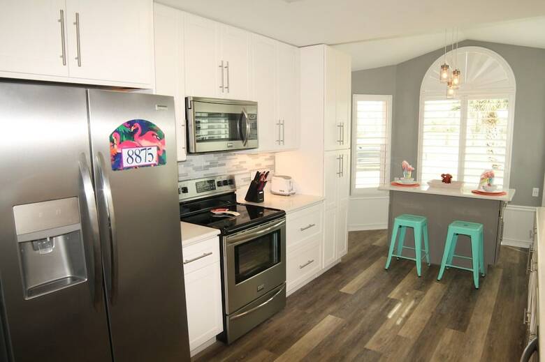 Pet Friendly, 3 Br, 2 Ba, Private Pool - Sunset Harbor