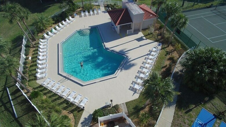 2 Bed, 2 Bath, Upgraded, Pool View - Ocean Village Club E35