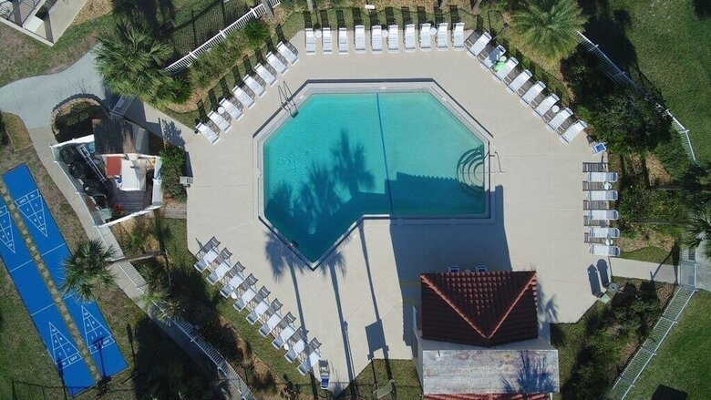 2 Bed, 2 Bath, Upgraded, Pool View - Ocean Village Club E35