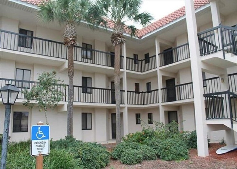 2 Bed, 2 Bath, Upgraded, Pool View - Ocean Village Club E35