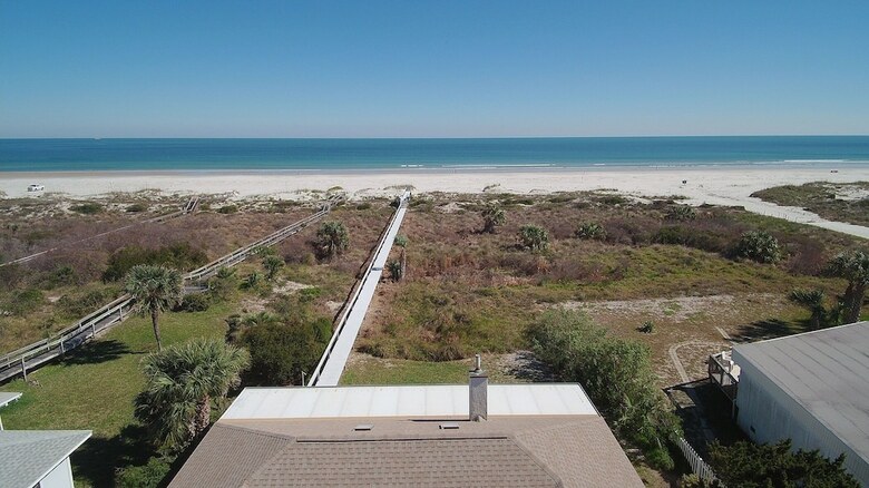 Pet Friendly, Oceanfront, 3 Bed, 2 Bath - Ocean Paradise