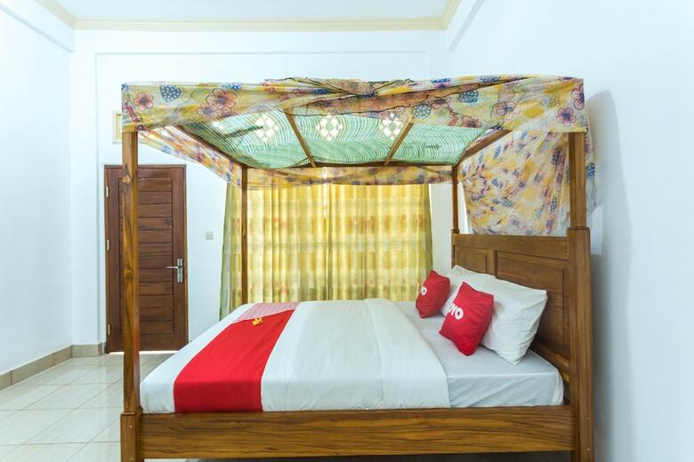Hostal Oyo 1895 Lamancha Homestay