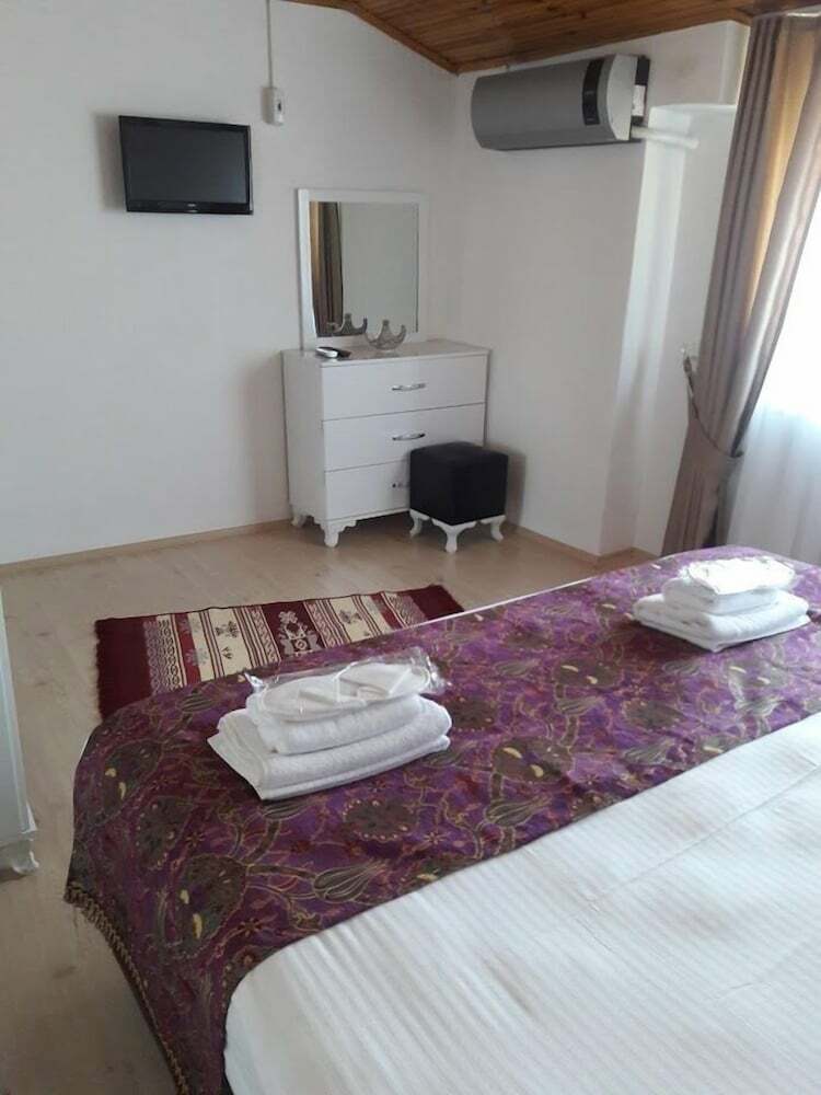 Golden Life Apart Otel