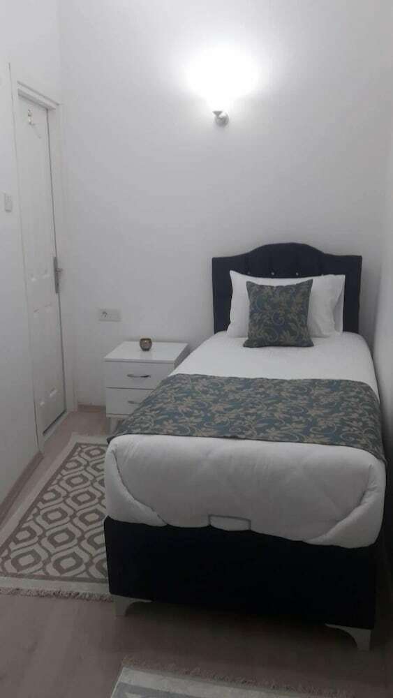 Golden Life Apart Otel