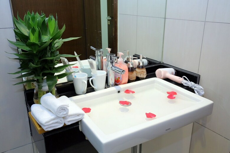 Sophie Lancaster Hanoi Apartment