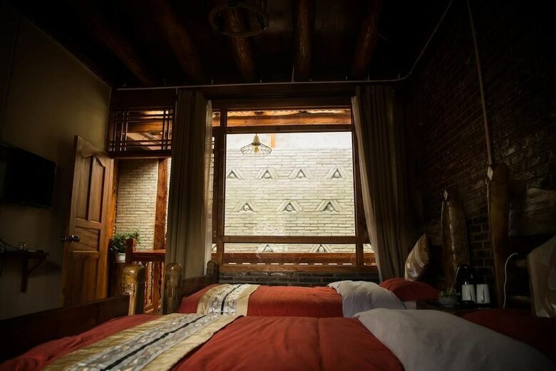 Hotel Jha Lam Gang Inn