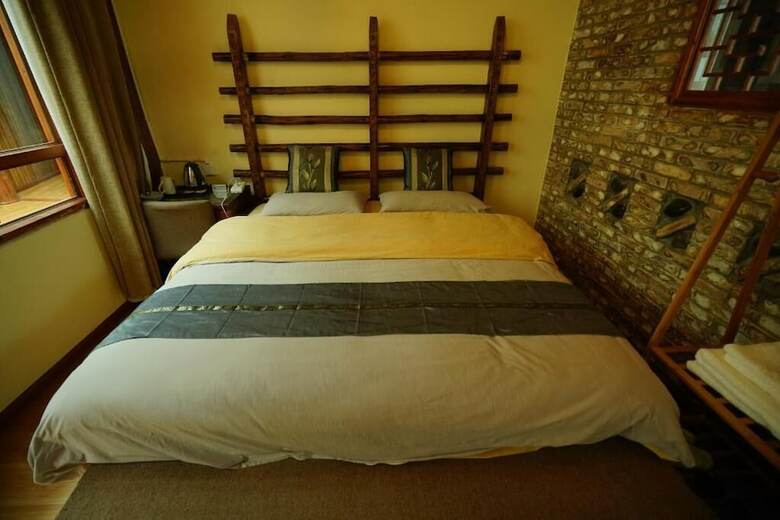 Hotel Jha Lam Gang Inn