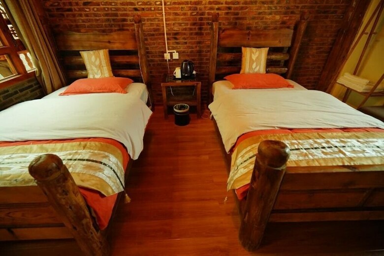 Hotel Jha Lam Gang Inn