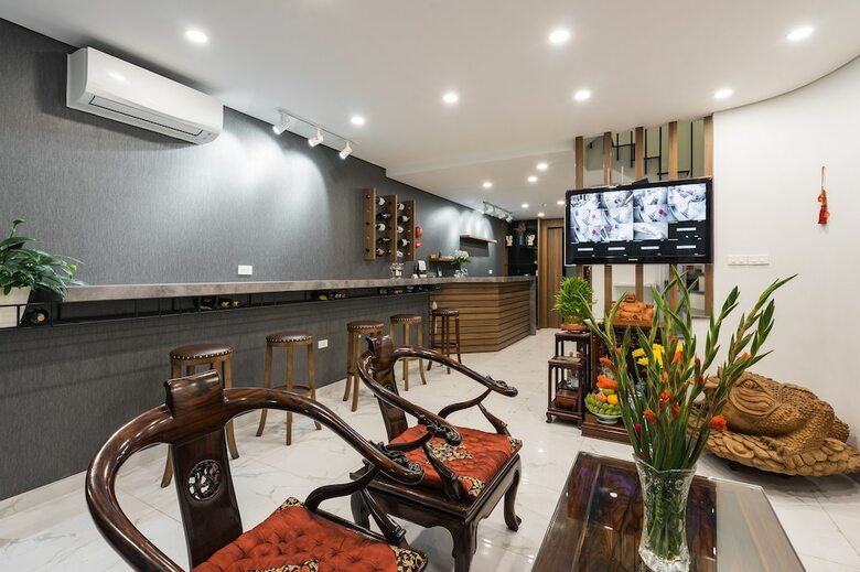 Narcissus Hotel And Apartment