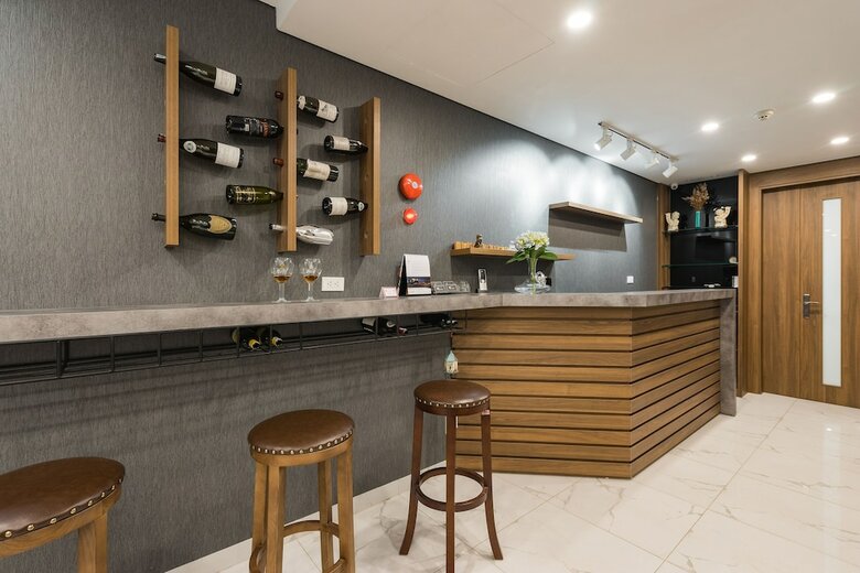 Narcissus Hotel And Apartment