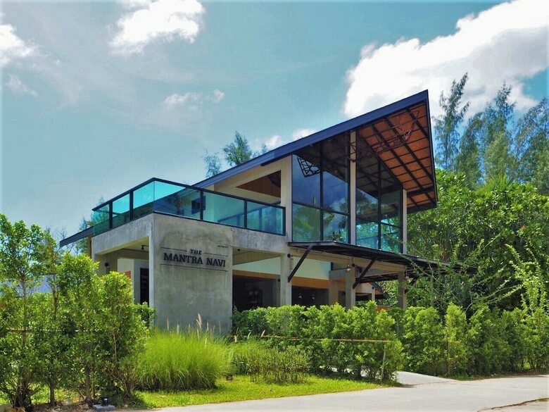 Hotel The Mantra Navi