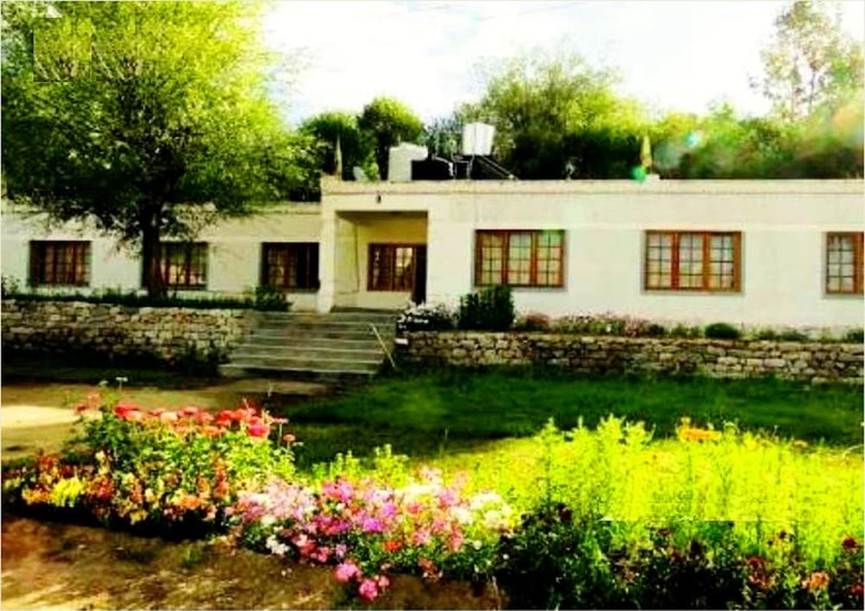 Hotel Tih Khushu Guest House