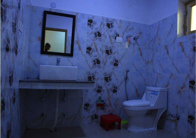 Hotel Tih Khushu Guest House