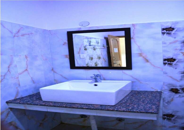 Hotel Tih Khushu Guest House