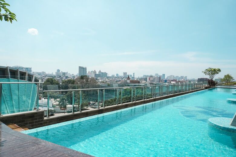 Pleasant Studio Room @ Menteng Park Apartment