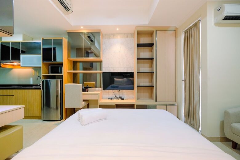 Minimalist With City View Studio @ Menteng Park Apartment