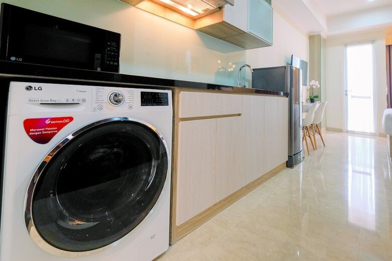 Stylish Studio Room Menteng Park Apartment
