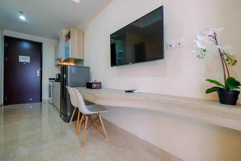 Stylish Studio Room Menteng Park Apartment