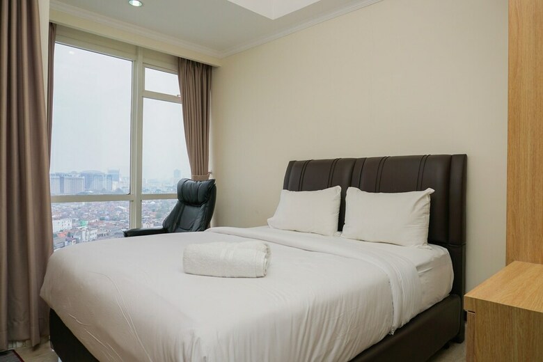 Elegant Studio At Menteng Park Apartment