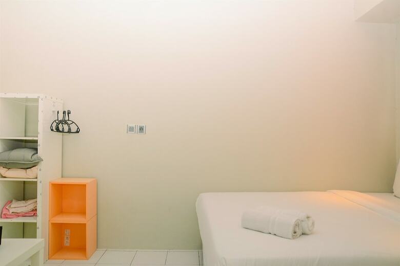 City View Studio Apartment At Menteng Square