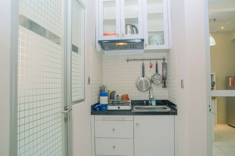 City View Studio Apartment At Menteng Square