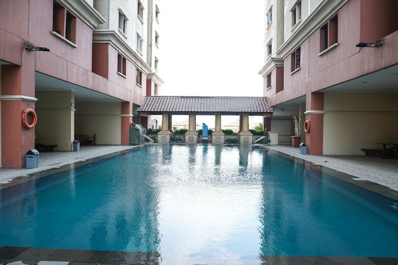 Comfy 3br Apartment At Mediterania Gajah Mada