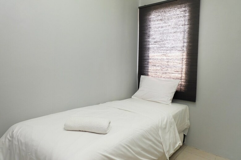 Exclusive 3br Sea View Ancol Mediterania Apartment