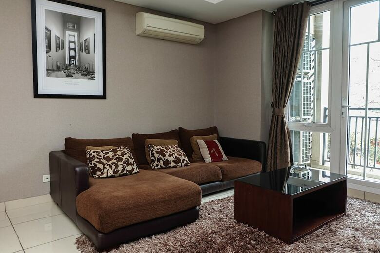 Spacious 1br Apartment At 1 @ Cik Ditiro Apartment