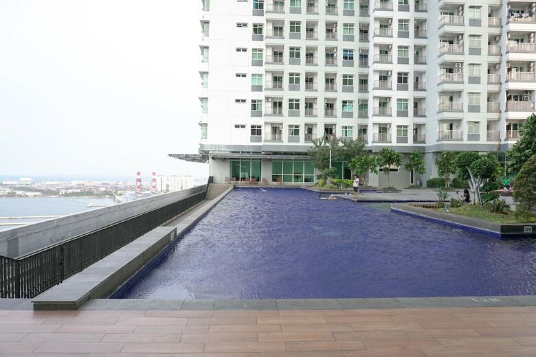 2br Seaview Condominium Green Bay Pluit Apartment
