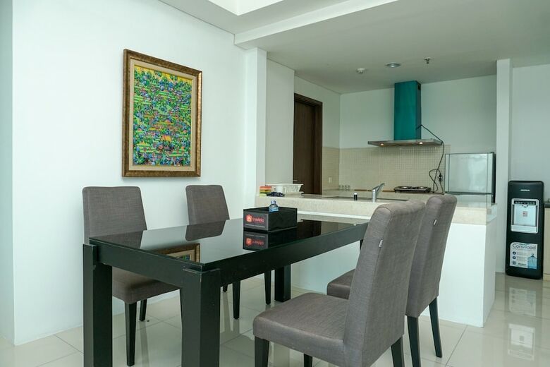 Luxurious 3br Near Shopping Mall At St. Moritz Apartment