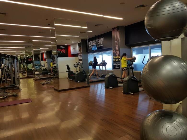 Convenient Studio Apartment At Orchard Supermall Mansion