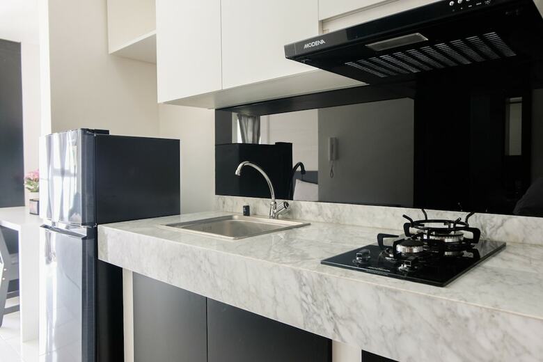 Trendy Studio Room At Casa de Parco Apartment