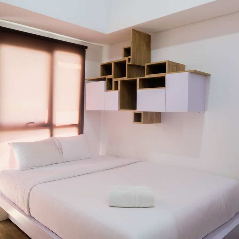 Contemporary Minimalist Studio Casa de Parco Apartment