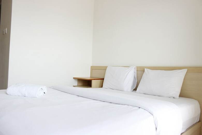 Relaxing Studio Apartment At Parahyangan Residence With Mountain View