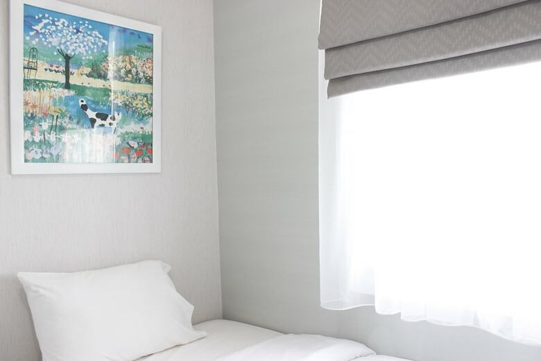Warm 2br Apartment At Parahyangan Residence