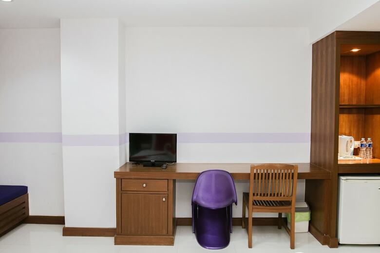 Chana Hotel Phuket