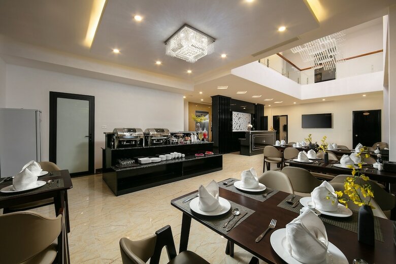 Hotel Tuan Chau Kingly Villa