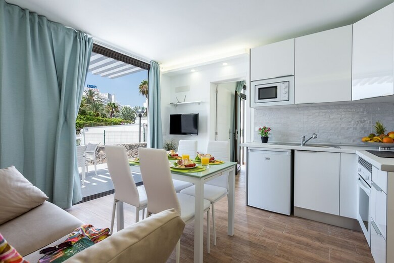 Apartamentos 263precious Bungalow With Terrace