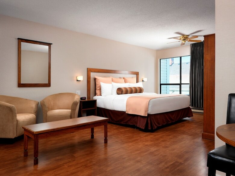 Huntingdon Manor Hotel